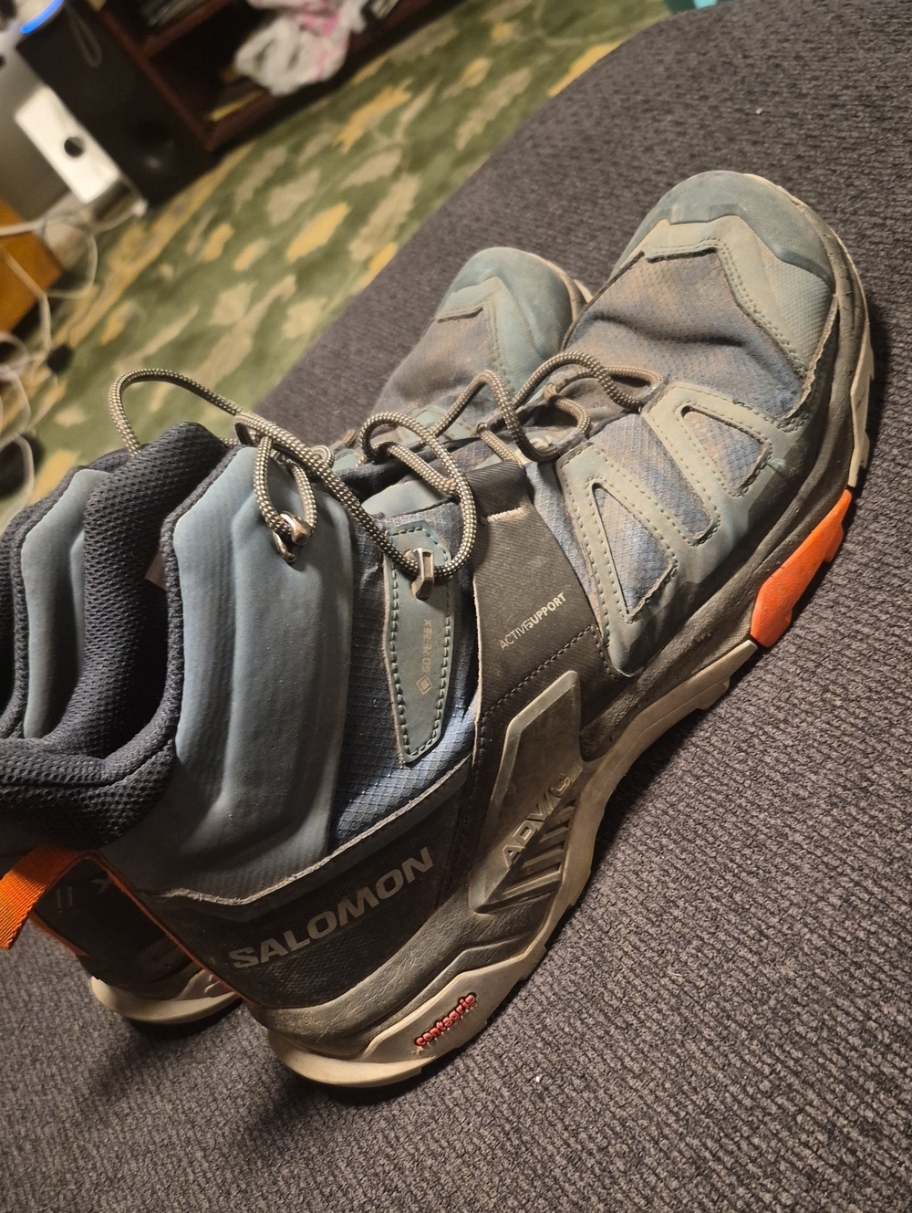 Salomon Men's Blue and Orange Trail Boots